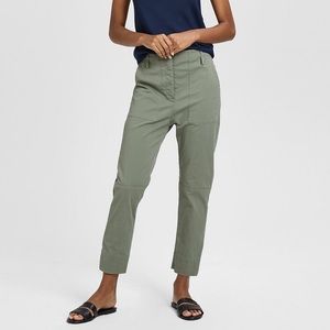 Theory spring twill cargo casual pant in faded army